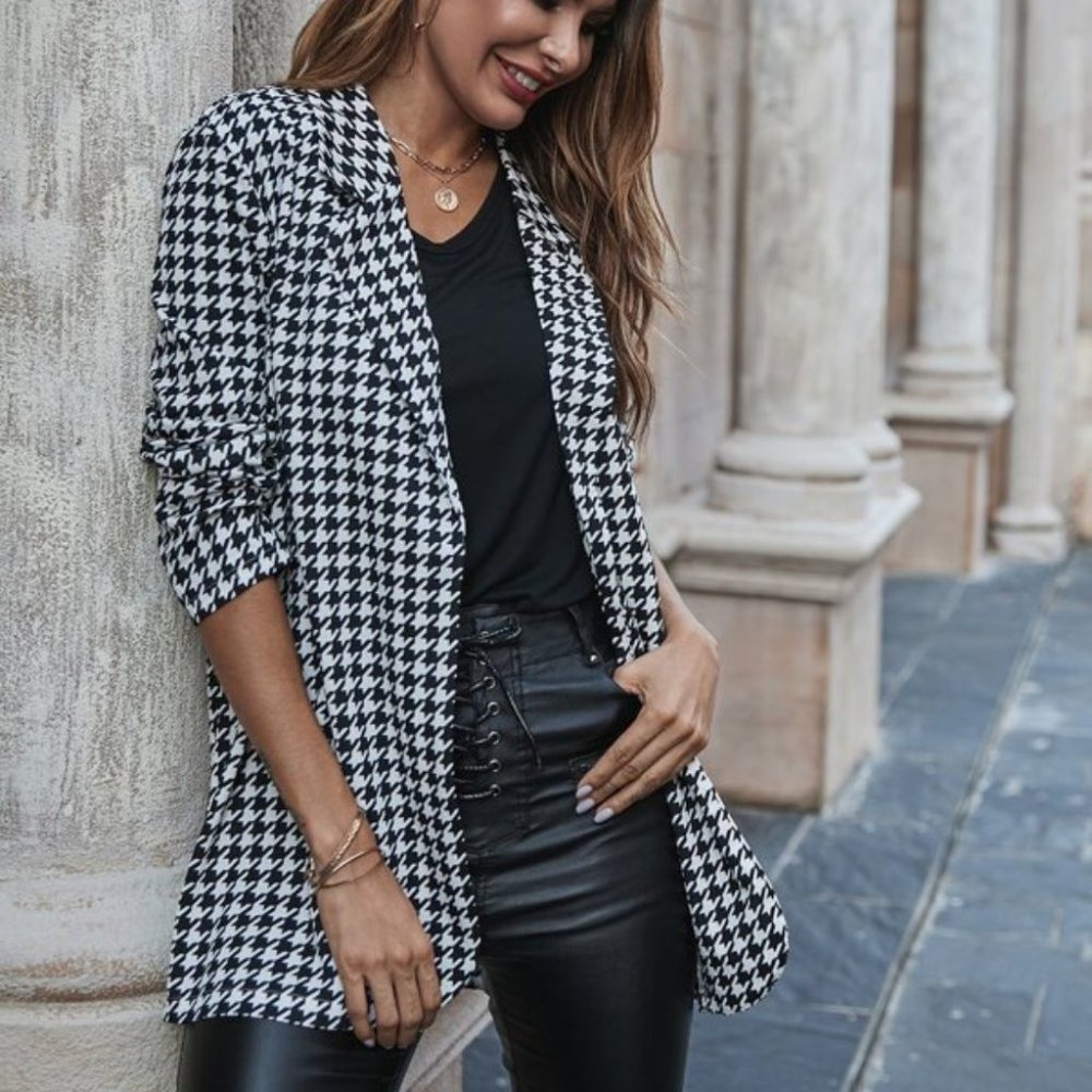 Classic Houndstooth Open Front button detail back - Picture 8 of 10